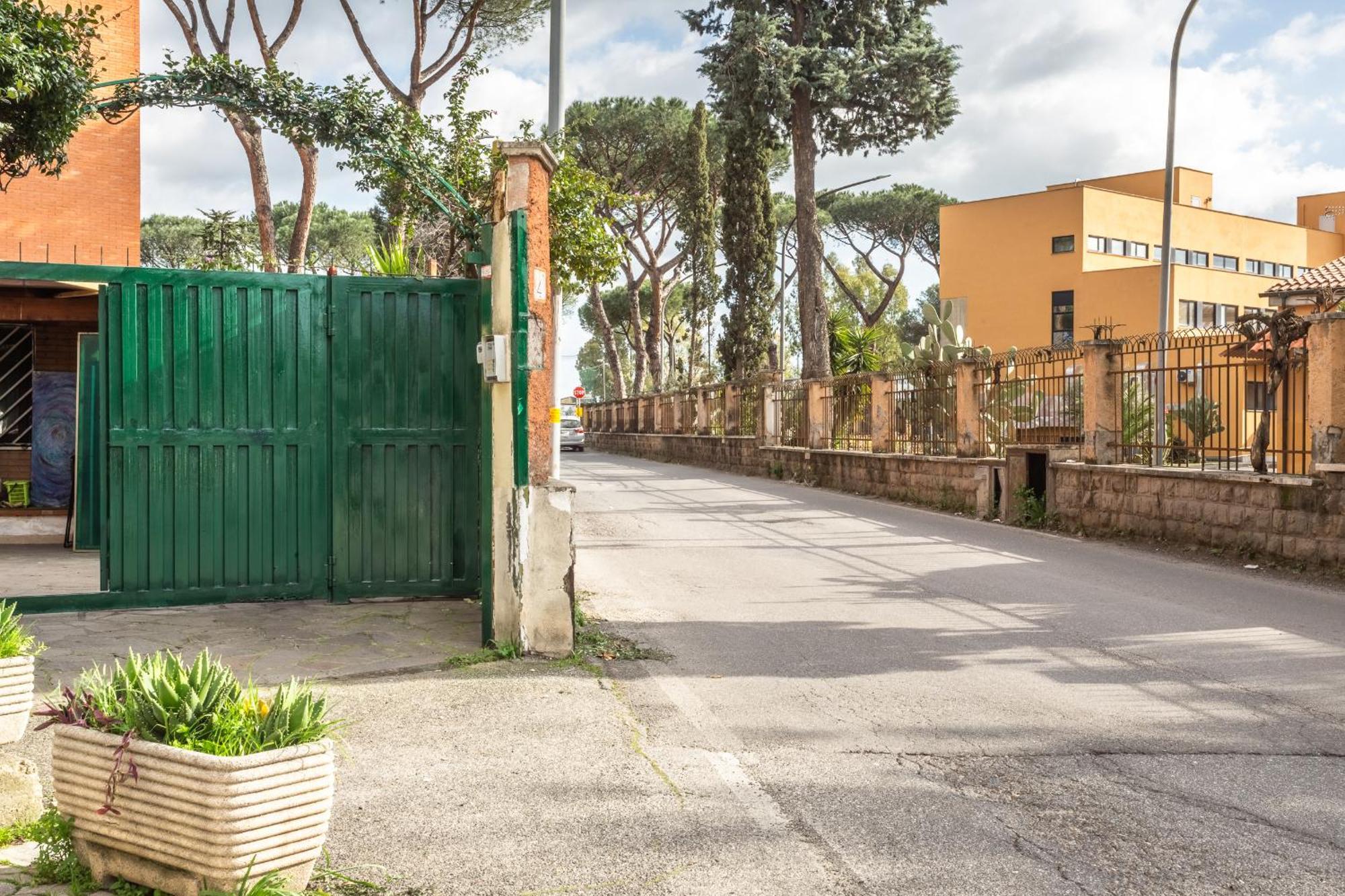 -the Rock- Garden And Express Train Center Appartement Rome